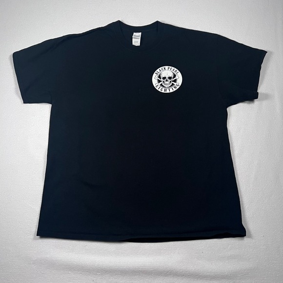 Gildan Other - Black Pearl Lighting Skull Crossbones Graphic Print T-Shirt XL Gildan